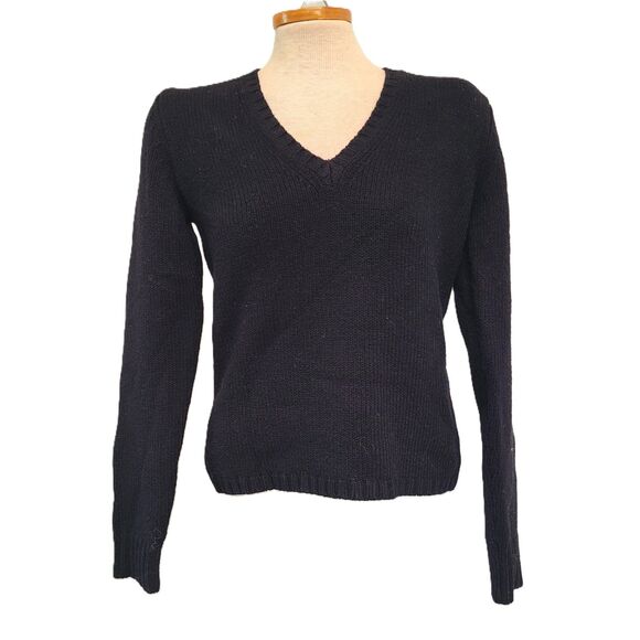 Banana Republic Merino Wool Black V Neck Sweater MEDIUM Closet Staple Warm Cozy - Picture 1 of 8